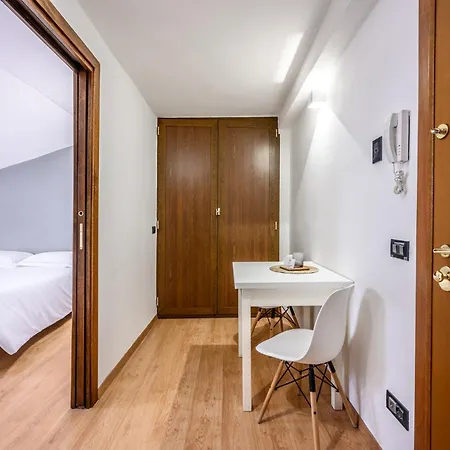 Emilia 8 Apartmán *